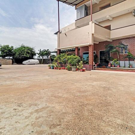 Oyo 81409 Hotel Sivajothi Thoothukudi Extérieur photo