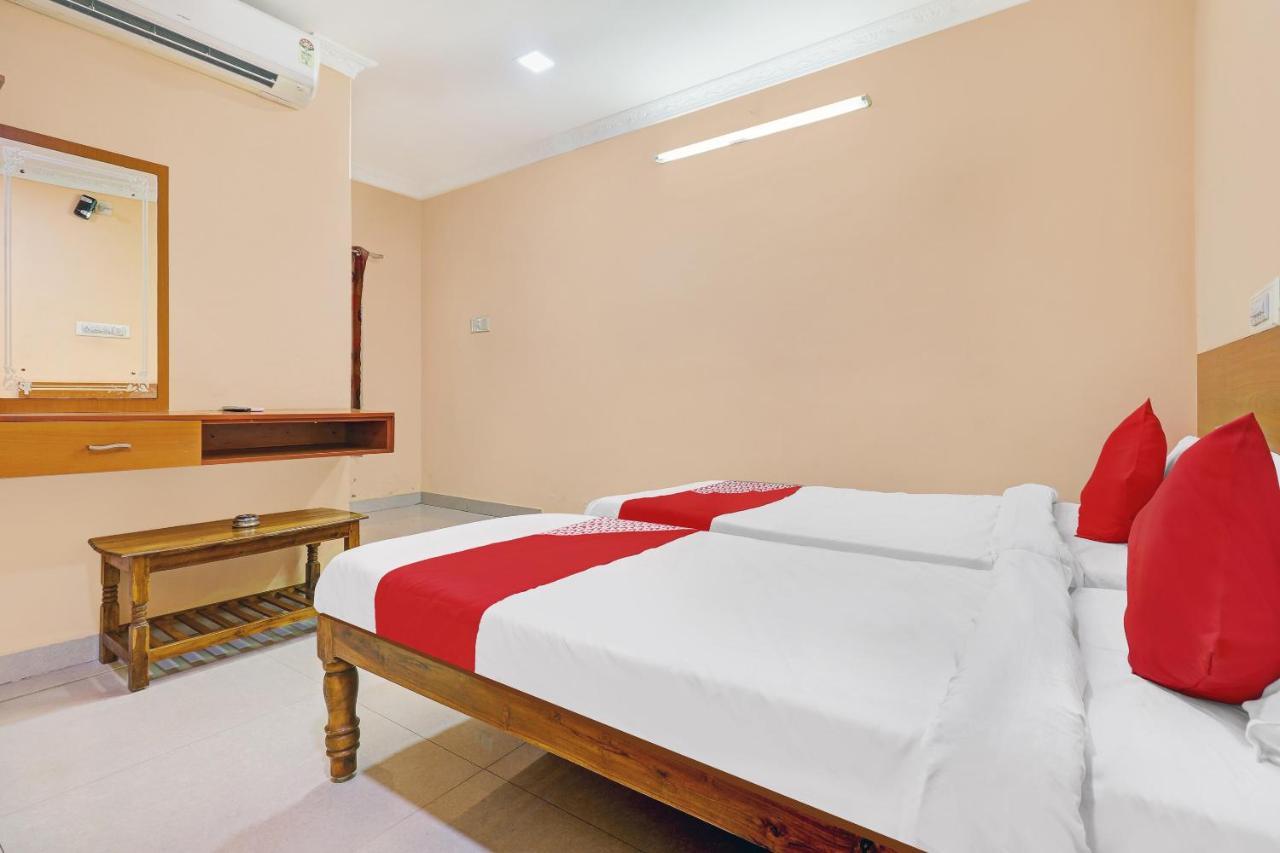 Oyo 81409 Hotel Sivajothi Thoothukudi Extérieur photo