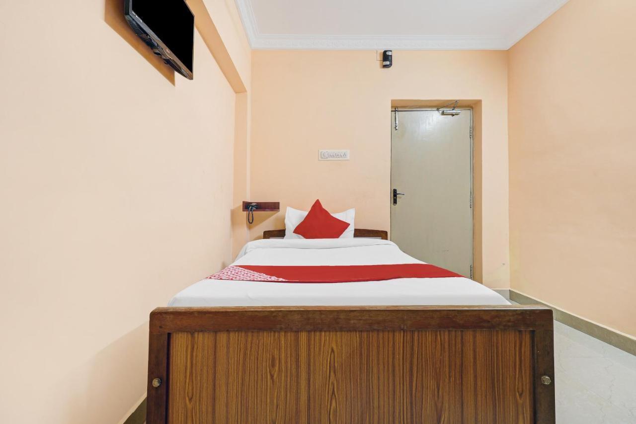 Oyo 81409 Hotel Sivajothi Thoothukudi Extérieur photo