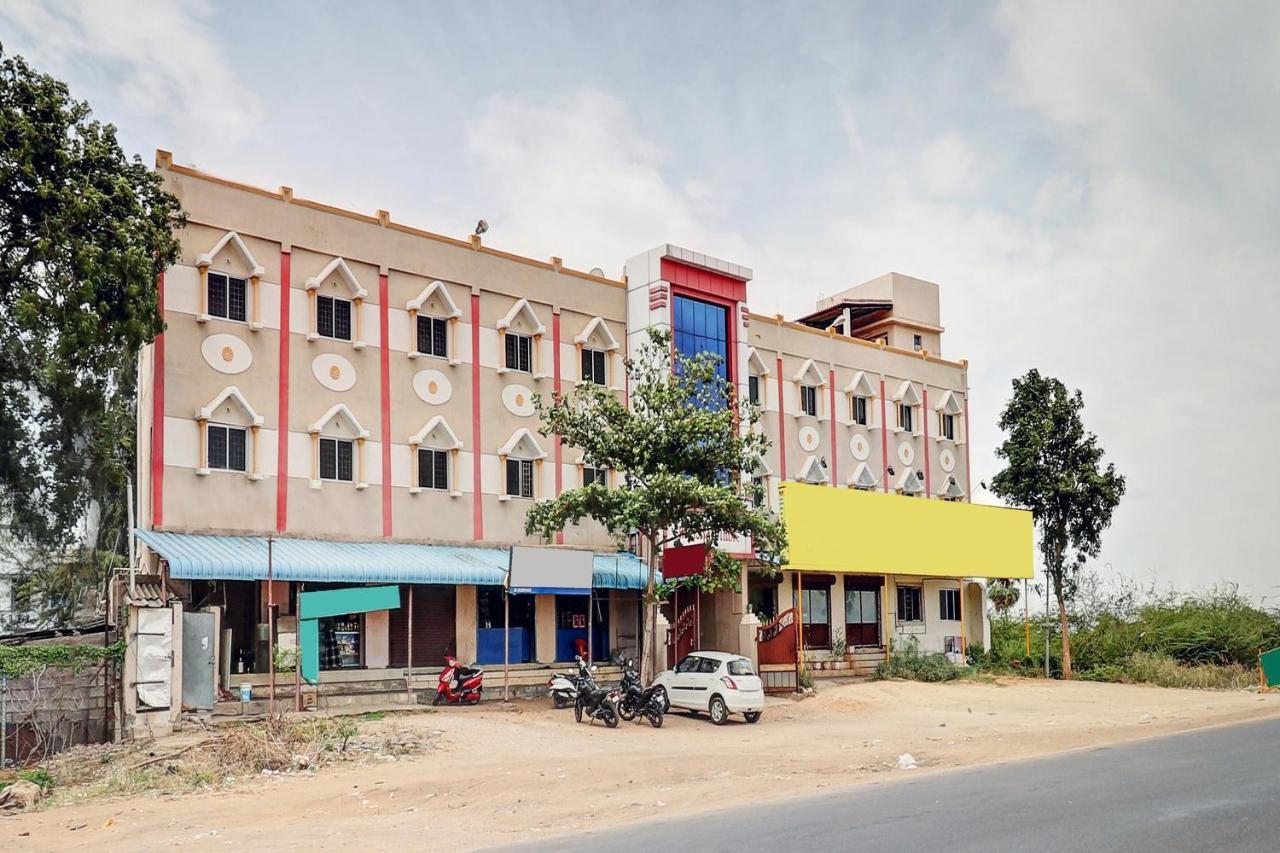 Oyo 81409 Hotel Sivajothi Thoothukudi Extérieur photo