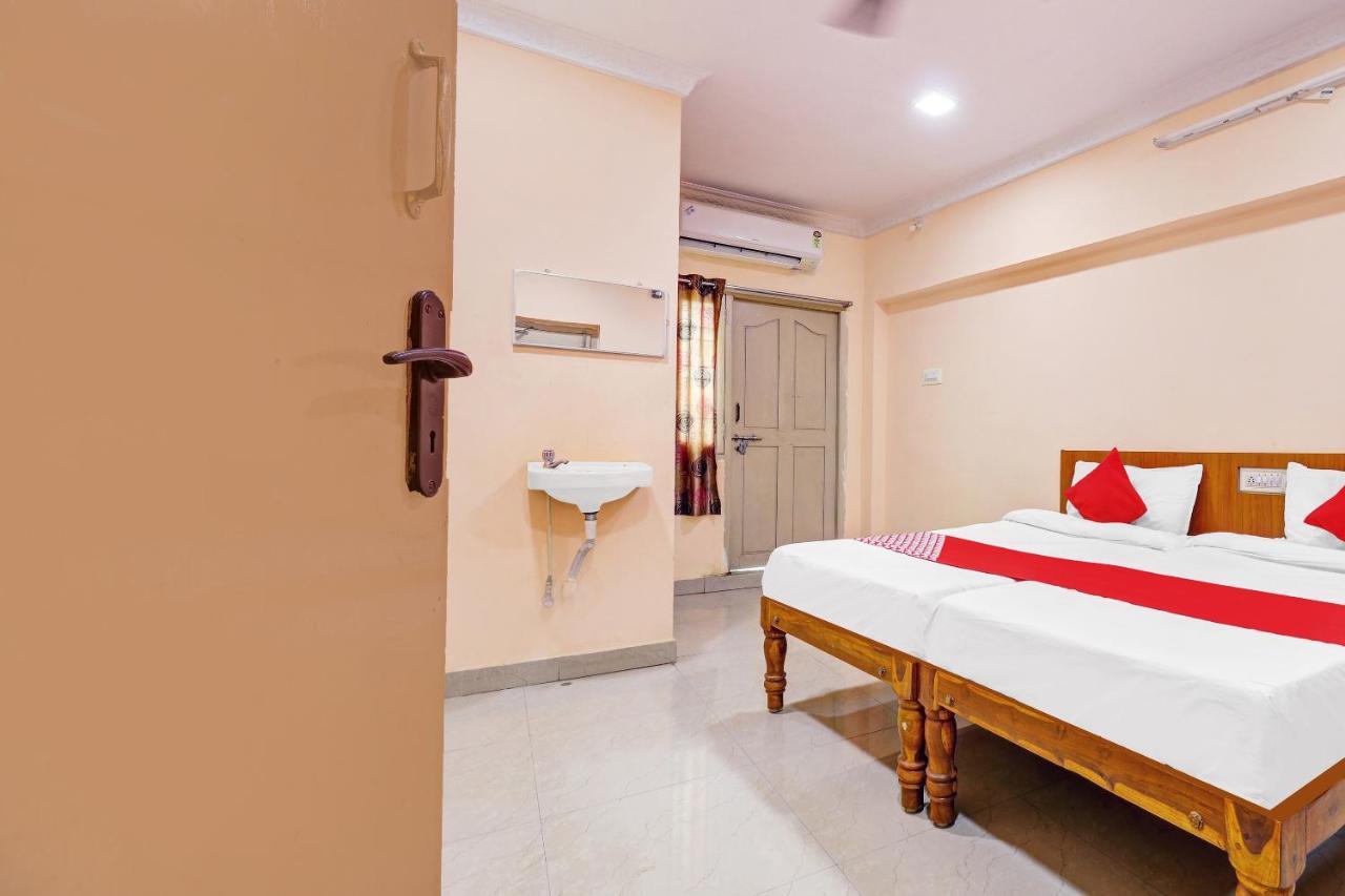 Oyo 81409 Hotel Sivajothi Thoothukudi Extérieur photo
